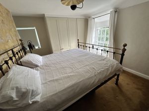 Photo 16- click for photo gallery